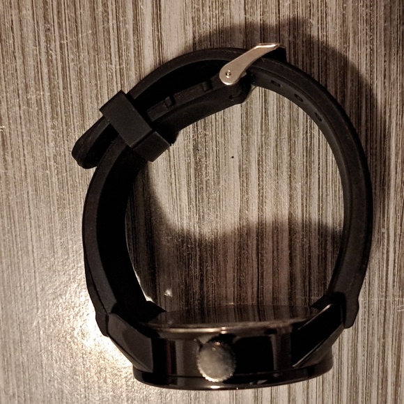 Watch - Picture 2 of 4